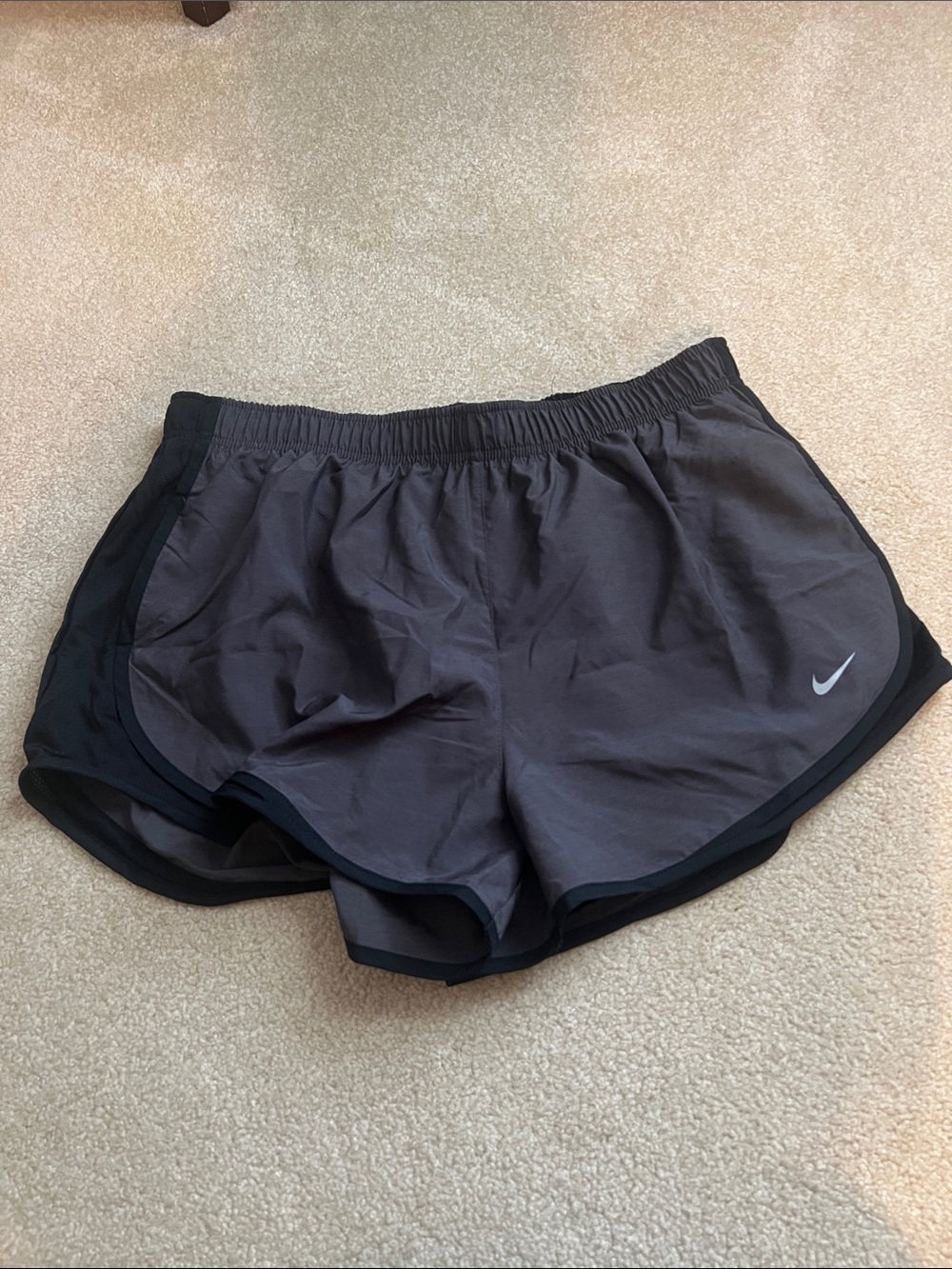 Nike Women’s Gray Athletic Running Shorts with Black Trim Size XL